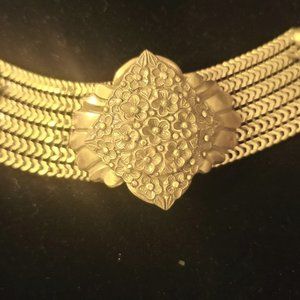 Vintage Brass Mesh Like Link Bracelet Large Flower Cluster